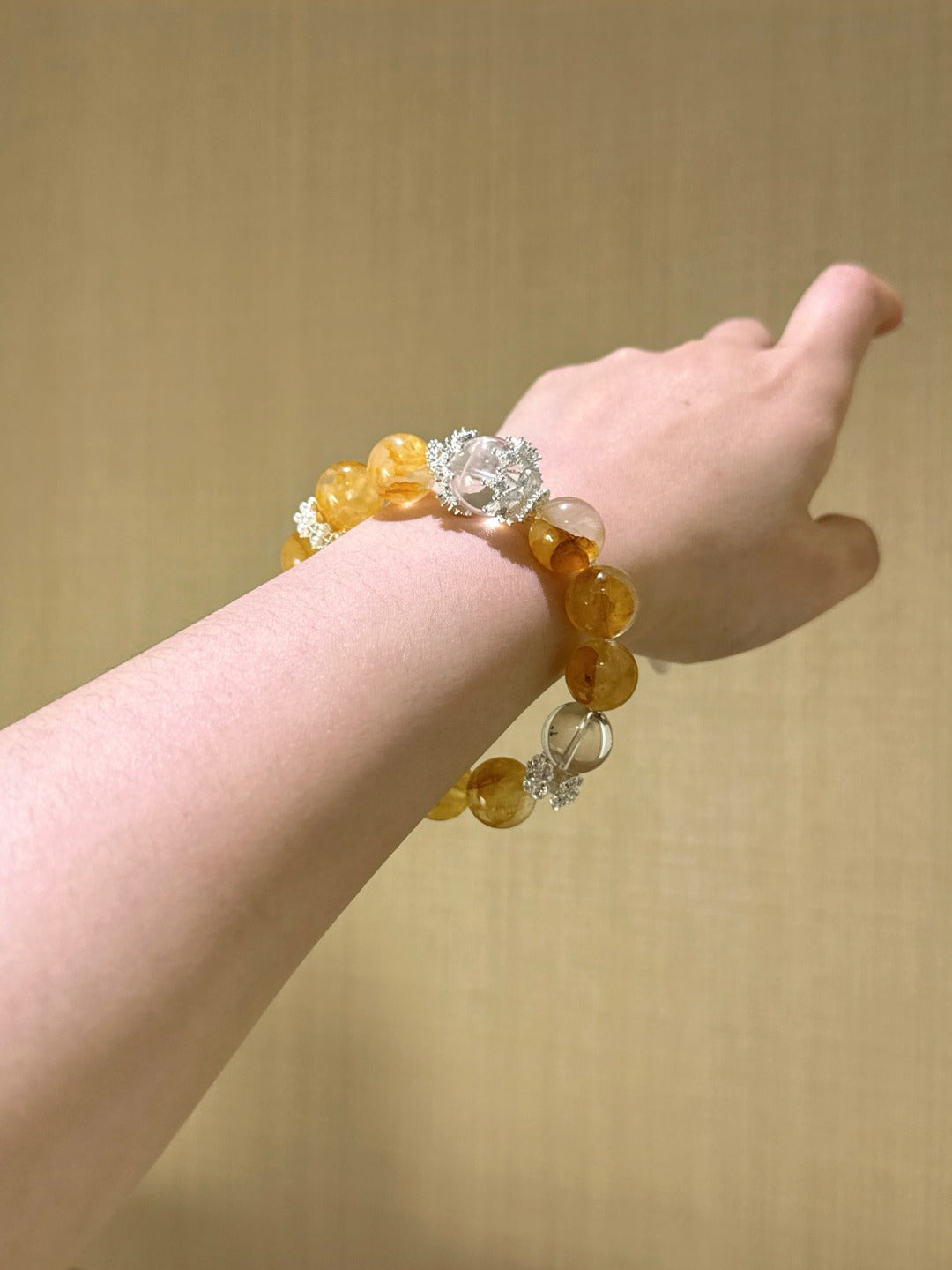 ▫️▪️ Yellow gum flower white crystal bracelet